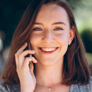 A young woman who took Instagram service from 1394TA and was proud of the results.